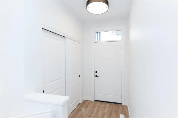 100 Grande Pointe Meadows BLVD, Grande Pointe, MB R5A 0C8