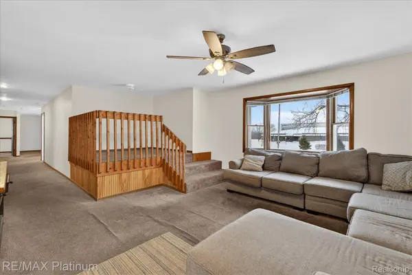 3965 Parsons RD, Howell, MI 48855