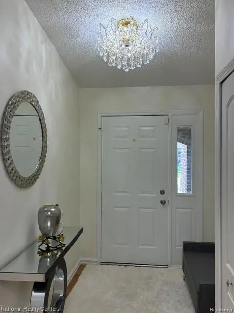 5031 Scarsdale DR, Sterling Heights, MI 48310