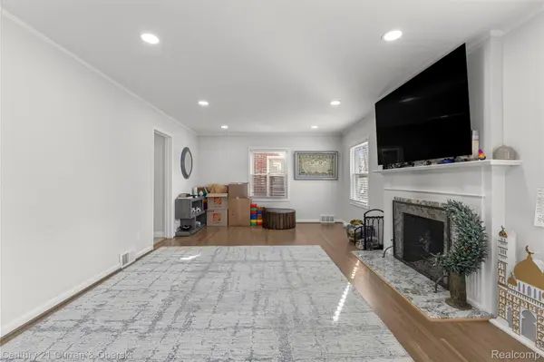 431 S SILVERY LN, Dearborn, MI 48124