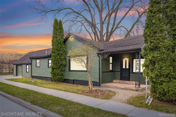 30430 Park ST, Roseville, MI 48066