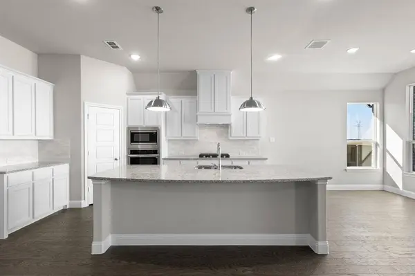 7809 Barley Field Street, Joshua, TX 76058