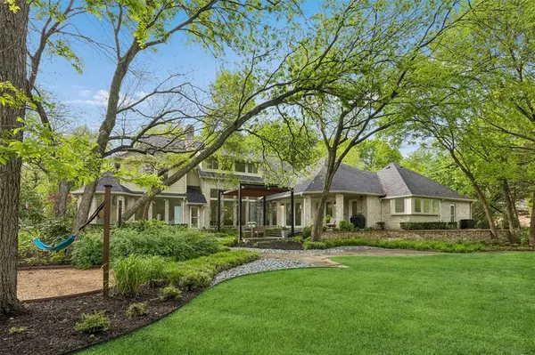 791 Creekwood Drive N, Fairview, TX 75069