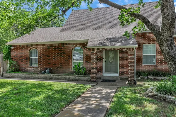 401 Magnolia Street, Arlington, TX 76012