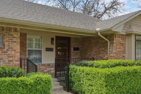 6338 Town Hill Lane, Dallas, TX 75214