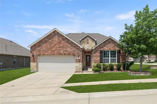 686 Sailors Avenue, Lewisville, TX 75056