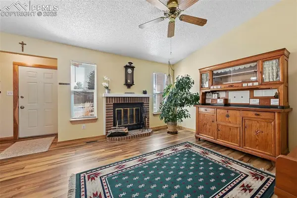 6359 Gunshot Pass DR, Colorado Springs, CO 80917