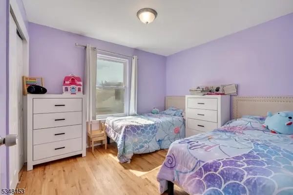 140 S Park St, Elizabeth City, NJ 07206