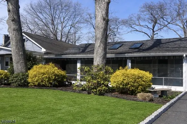 604 Monmouth Ave, Spring Lake Heights Boro, NJ 07762