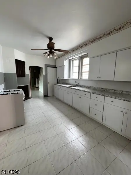 4 Zeliff Ave, Little Falls Twp., NJ 07424