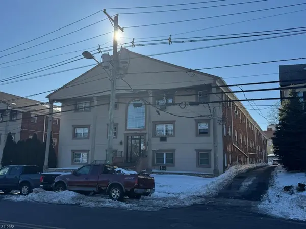 816-826 W Grand St #2D, Elizabeth City, NJ 07202