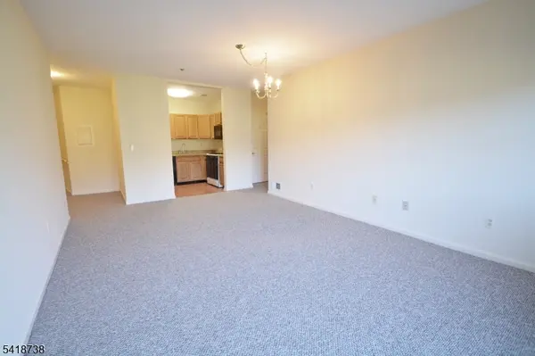 37 Park Edge, Berkeley Heights Twp., NJ 07922