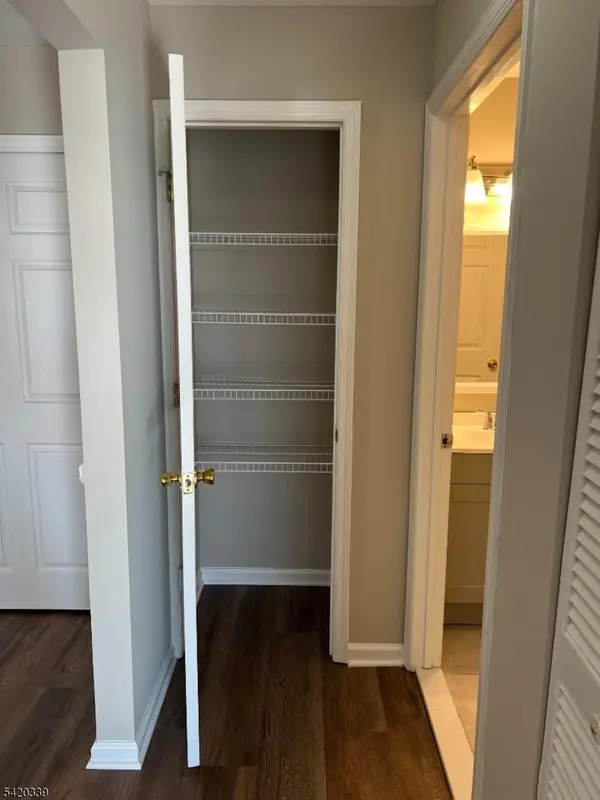 96 Crestview Lane, Mount Arlington Boro, NJ 07856