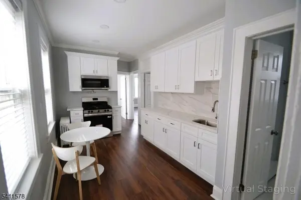 56 Hobart Pl #8, Clifton City, NJ 07011