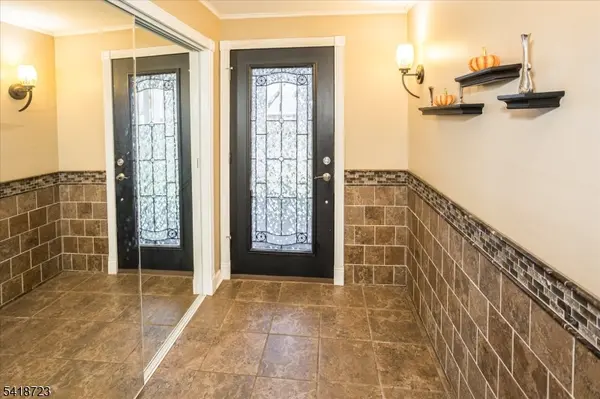 306 Hurley Dr, Hackettstown Town, NJ 07840