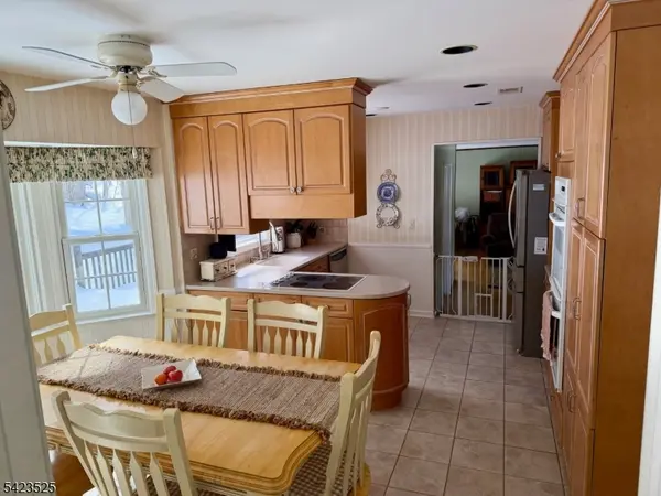 14 Fieldstone Ct, Randolph Twp., NJ 07869