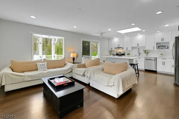 99 Beechwood Rd, Florham Park Boro, NJ 07932