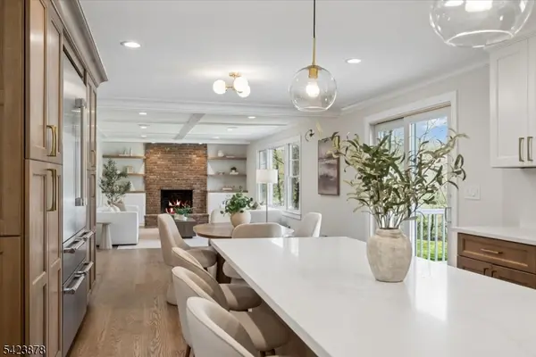 33 Hampton Rd, Chatham Twp., NJ 07928