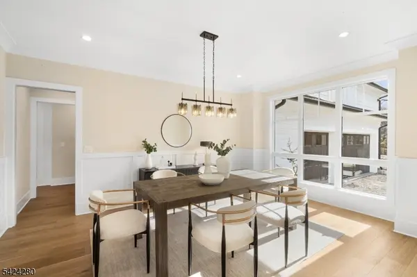 9 Brookside Dr, Warren Twp., NJ 07059