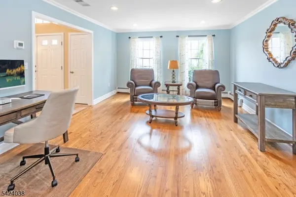 25 Tamarack Dr, Roxbury Twp., NJ 07876