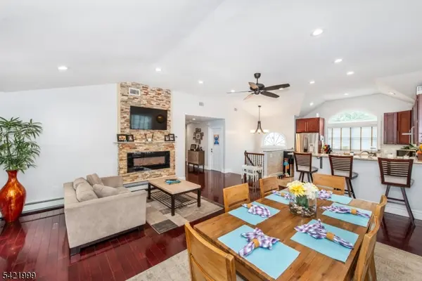 6 Melissa Dr, Totowa Boro, NJ 07512