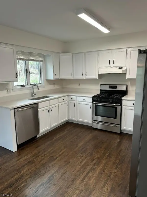 6 Magnolia Ct #6A, Madison Boro, NJ 07940