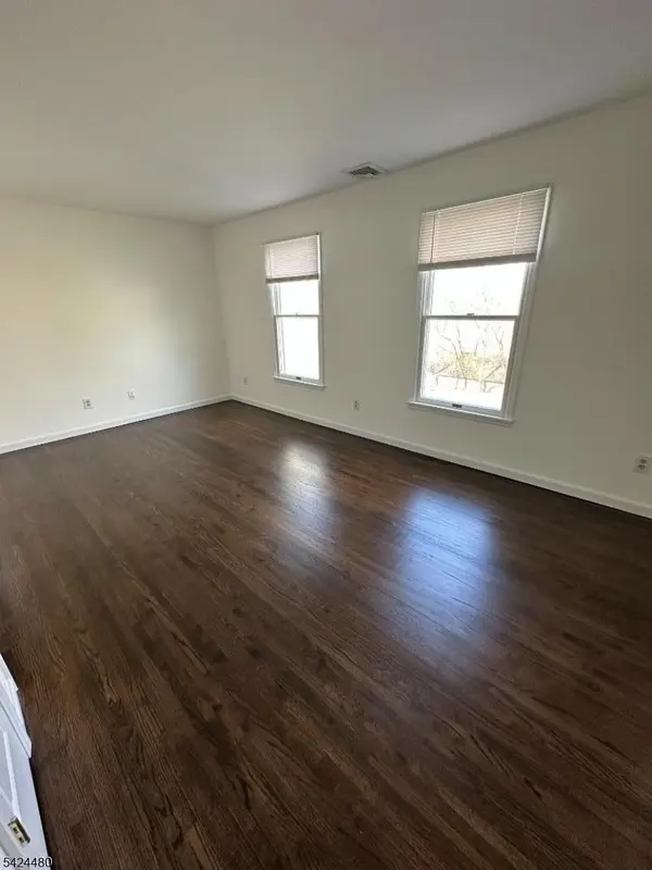 6 Magnolia Ct #6A, Madison Boro, NJ 07940