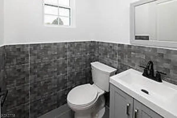 125 Broughton Ave #1, Bloomfield Twp., NJ 07003