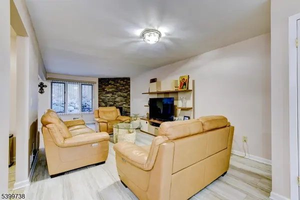 6 Hansen Place #6, Wayne Twp., NJ 07470