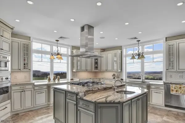 506 Mountain View Road W, Franklin Twp., NJ 08802