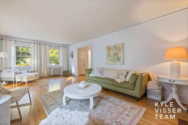 508 Cambridge BLVD SE, East Grand Rapids, MI 49506