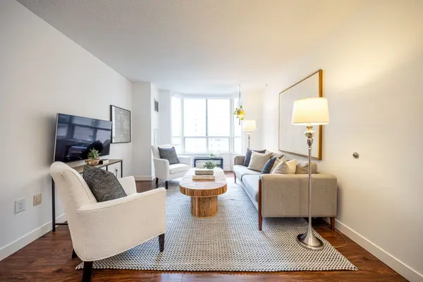 284 Bloor ST W #608, Toronto C02, ON M5S 3B8