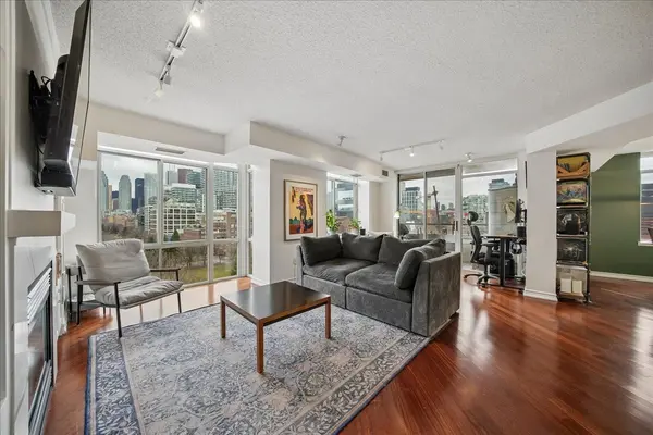 39 Parliament ST #804, Toronto C08, ON M5A 4R2