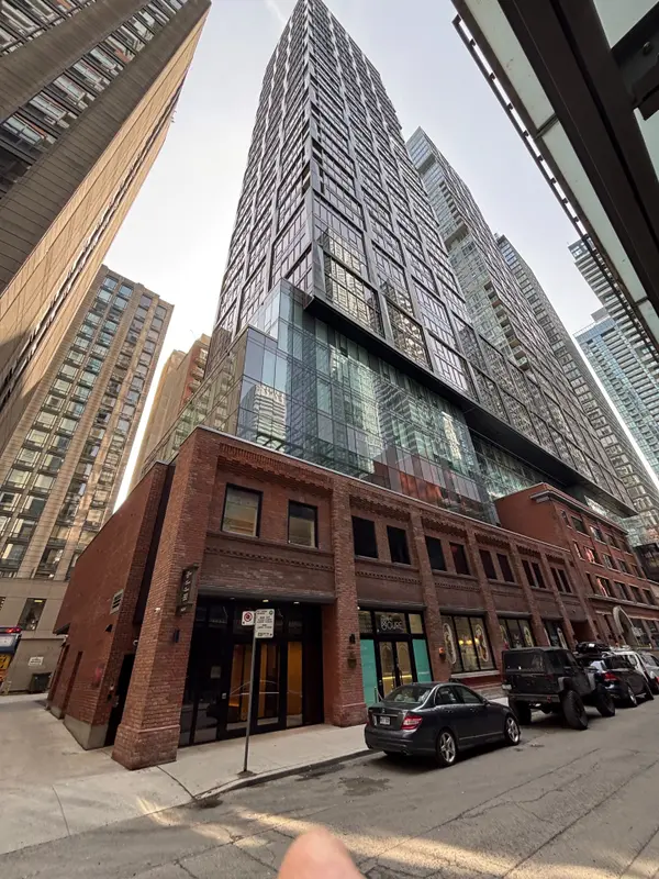 15 Mercer ST, Toronto C01, ON M5V 1H2