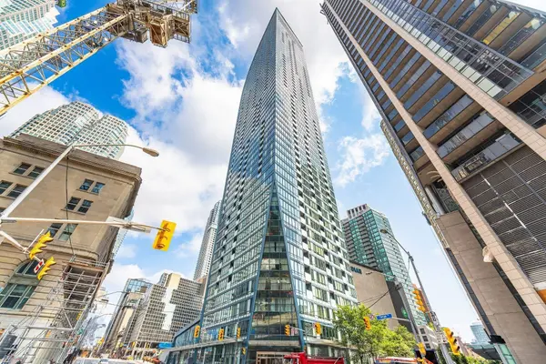 8 The Esplanade AVE #3304, Toronto C08, ON M5E 0A6