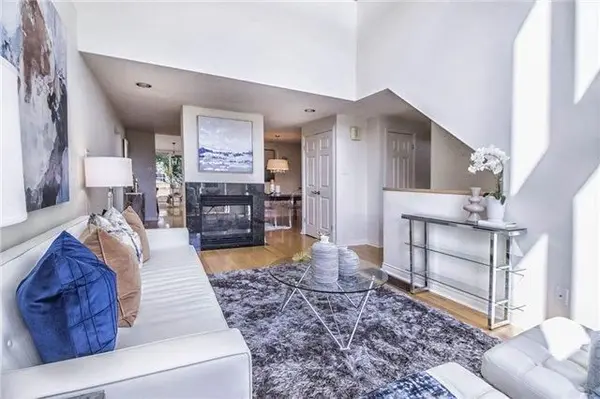 116 Cranbrooke AVE #Main, Toronto C04, ON M5M 1M7