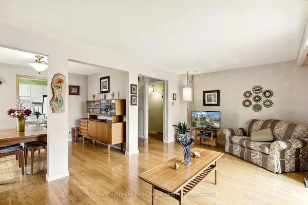 69 White Heather BLVD, Toronto E07, ON M1V 1P7