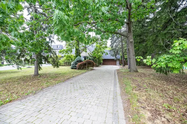 1382 Rougemount DR, Pickering, ON L1V 1N1