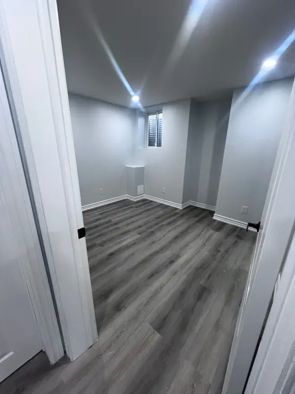 999 Black Cherry DR #Lower, Oshawa, ON L1K 3G5