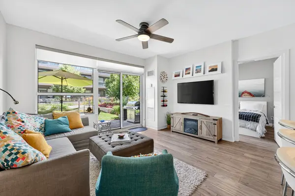 333 Sea Ray AVE #D120, Innisfil, ON L9S 0M3