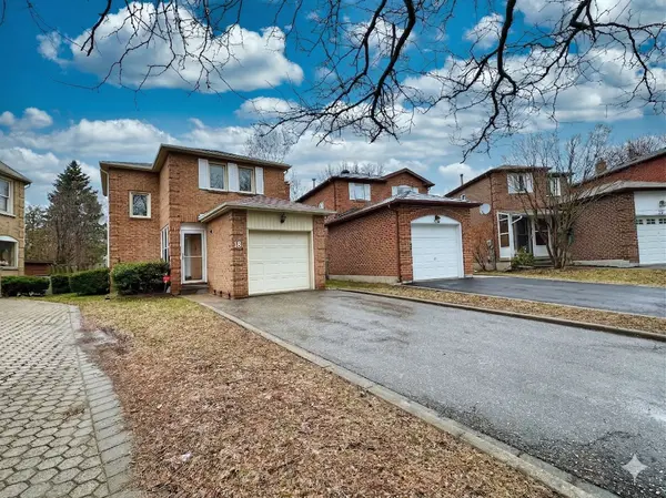 18 Eugenia CT, Markham, ON L3R 4Y6