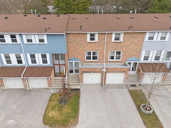 1718 John ST, Markham, ON L3T 1Y9