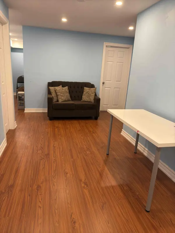 110 Jack Monkman CRES, Markham, ON L3S 0A5