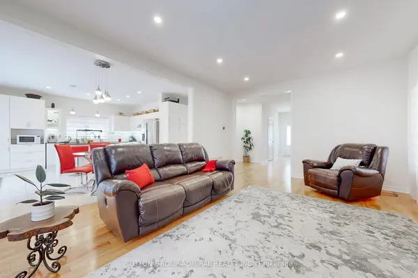 3 Cypress Point ST, Barrie, ON L4N 5S4