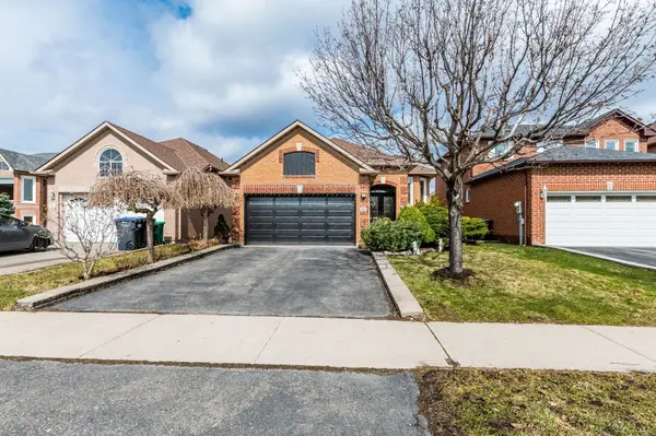 60 Red Maple DR, Brampton, ON L6X 4M1