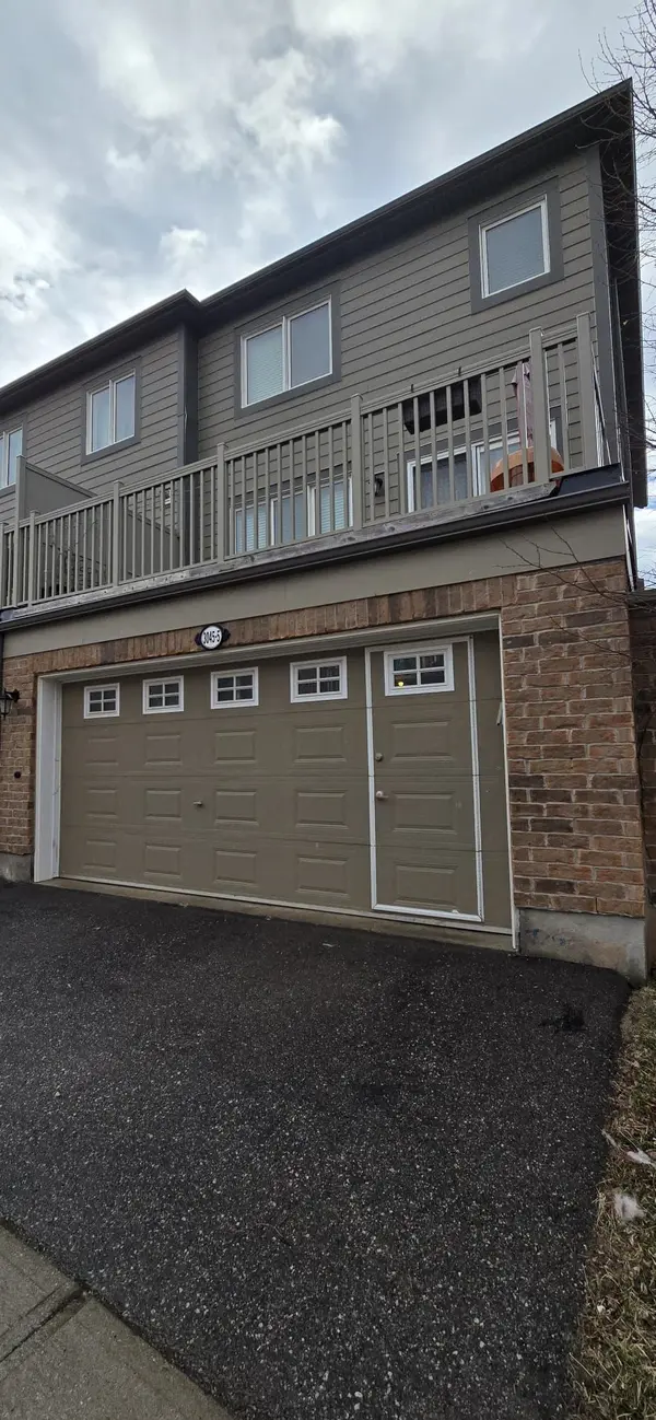 3045 George Savage AVE #5, Oakville, ON L6M 0Y8