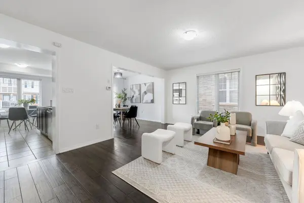 920 Nadalin HTS, Milton, ON L9T 8R2