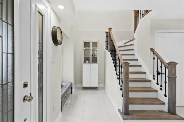 1176 Jamesway BLVD #22, Oakville, ON L6H 2Z9