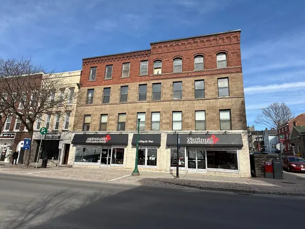 2 King ST W, Brockville, ON K6V 3P6