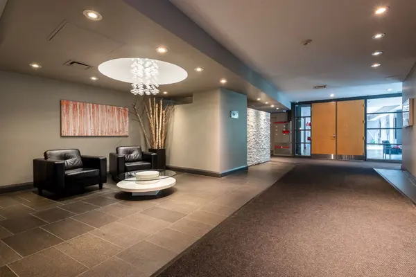 200 Lett ST #311, West Centre Town, ON K1R 0A7